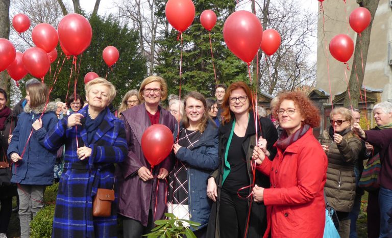 GRÜNE- und SPD-Fraktion: Der März der Frauen – Bezirk soll Veranstaltungsreihe planen