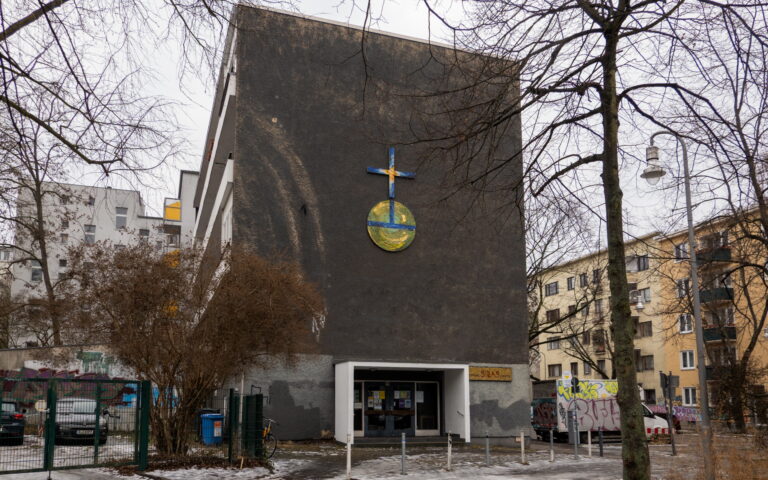 Grüne wollen Wohnraum schaffen: Kirchliche Immobilie für soziale und gemeinschaftliche Belange sichern